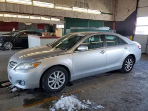 Toyota Camry BASE 2.5L 4 2011