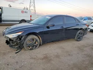 Hyundai Elantra SEL 2.0L 4 2023
