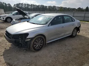 Volkswagen Passat S 1.8L 4 2015