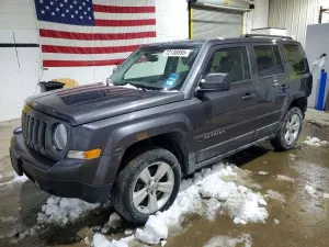 Jeep Patriot LATITUDE 2.4L 4 2016