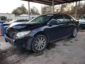 Toyota Camry BASE 2.5L 4 2012