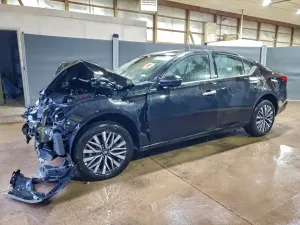 Nissan Altima SV 2.5L 4 2025