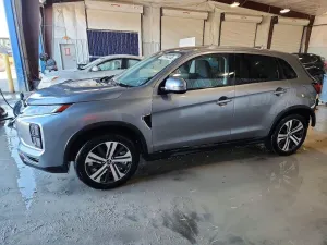 Mitsubishi Outlander ES 2.0L 4 2020
