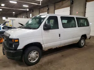 Ford Econoline E350 SUPER DUTY WAGON 5.4L 8 2010