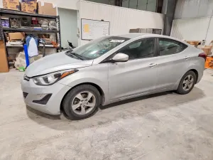 Hyundai Elantra SE 1.8L 4 2014