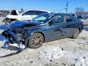 Toyota Camry LE 2.5L 4 2015