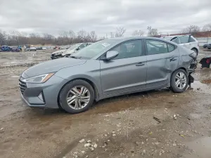 Hyundai Elantra SEL 2.0L 4 2019