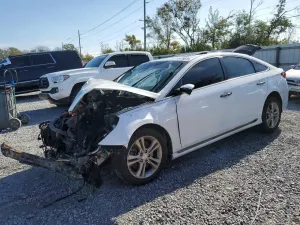 Hyundai Sonata LIMITED 2.4L 4 2019