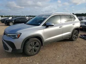 Volkswagen Taos SE 1.5L 4 2025