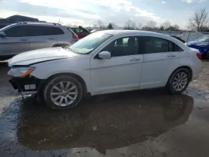 Chrysler 200 TOURING 2.4L 4 2011