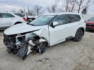 Nissan Rogue SV 1.5L 3 2024