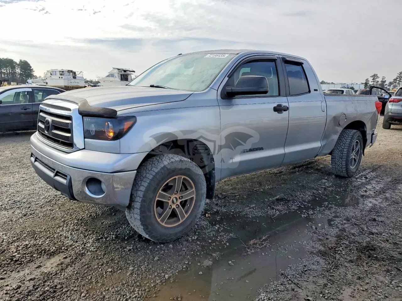 Toyota Tundra DOUBLE CAB SR5 4.6L 8 2013