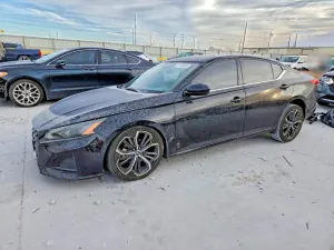 Nissan Altima SR 2.5L 4 2023