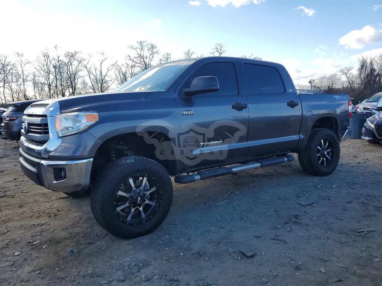 Toyota Tundra CREWMAX SR5 5.7L 8 2015