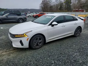 Kia K5 LXS 1.6L 4 2023
