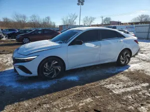 Hyundai Elantra SEL SPORT 2.0L 4 2025