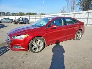 Ford Fusion SE 2.5L 4 2013