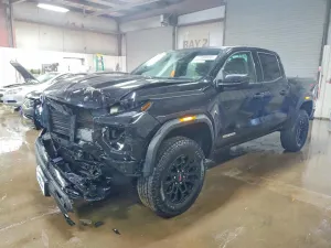GMC Canyon ELEVATION 2.7L 4 2026