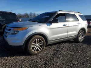 Ford Explorer XLT 3.5L 6 2011