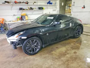 Nissan 370z BASE 3.7L 6 2018