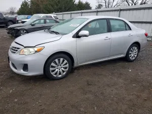 Toyota Corolla BASE 1.8L 4 2013