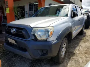 Toyota Tacoma 2.7L 4 2012