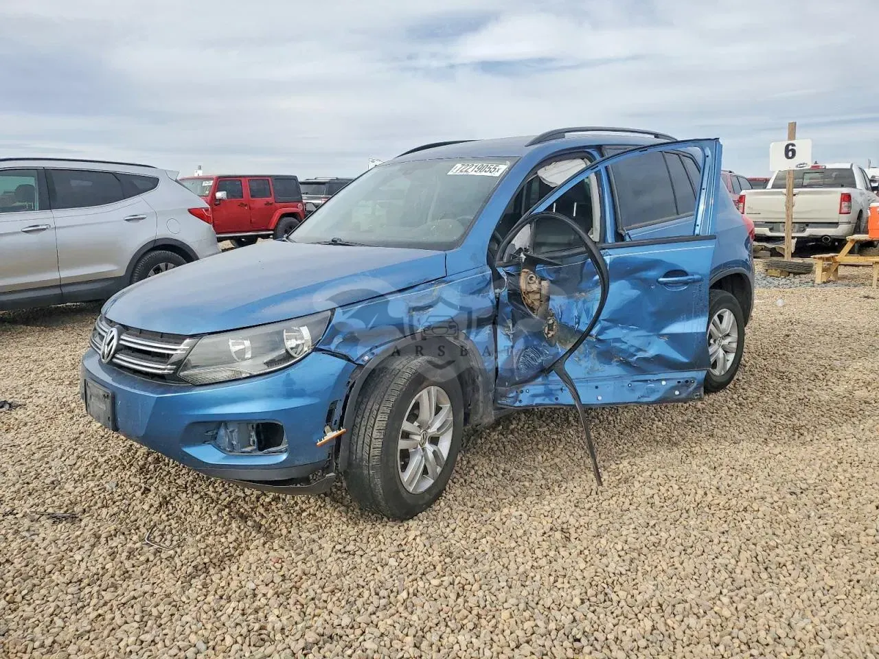 Volkswagen Tiguan S 2.0L 4 2017