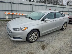 Ford Fusion SE 1.6L 4 2013