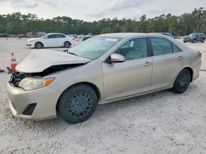 Toyota Camry 2.5L 4 2014