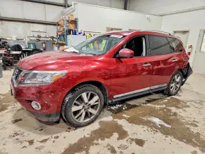 Nissan Pathfinder S 3.5L 6 2014