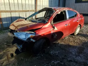 Nissan Versa S 1.6L 4 2016