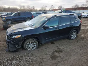 Jeep Cherokee LATITUDE 2.4L 4 2015