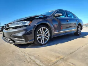 Volkswagen Passat S 1.8L 4 2016