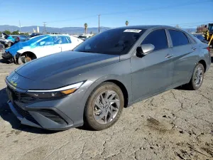 Hyundai Elantra SEL 2.0L 4 2024