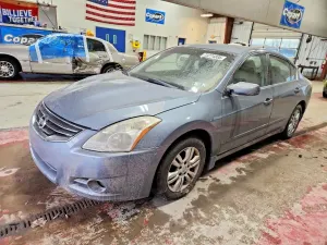 Nissan Altima BASE 2.5L 4 2012