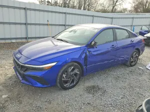 Hyundai Elantra SEL SPORT 2.0L 4 2025