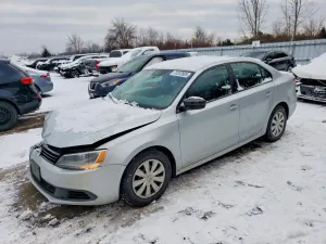 Volkswagen Jetta BASE 2.0L 4 2012