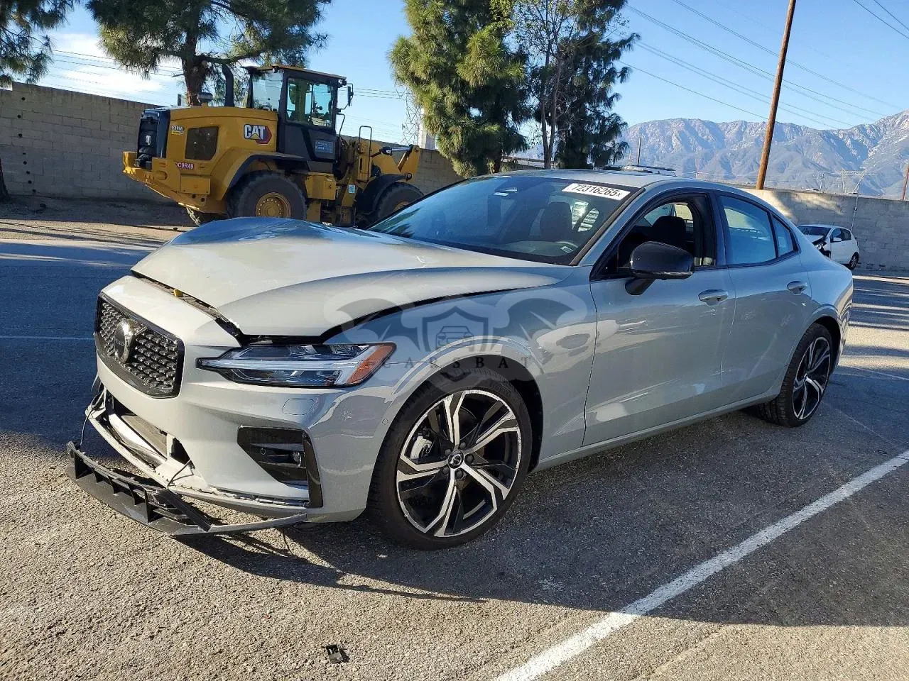 Volvo S60 PLUS 2.0L 4 2025