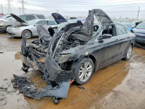 Chrysler 200 2.4L 4 2015