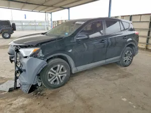 Toyota Rav4 LE 2.5L 4 2018