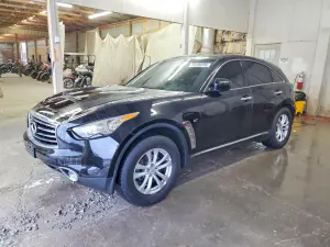 Infiniti QX70 3.7L 6 2016