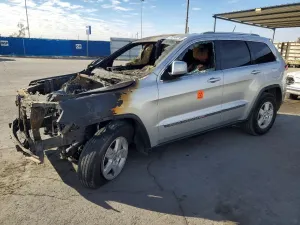 Jeep Grand Cherokee 3.6L 6 2011