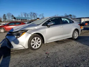 Toyota Corolla LE 2.0L 4 2024
