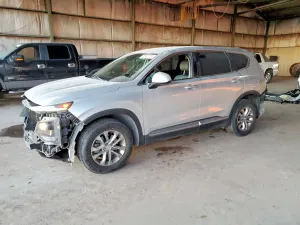 Hyundai Santa Fe SE 2.4L 4 2019