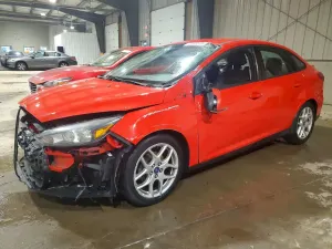 Ford Focus SE 2.0L 4 2015