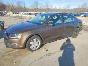 Volkswagen Jetta BASE 2.0L 4 2014