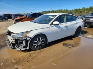 Nissan Altima S 2.5L 4 2019
