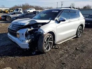 Mitsubishi Outlander SEL 2.5L 4 2022