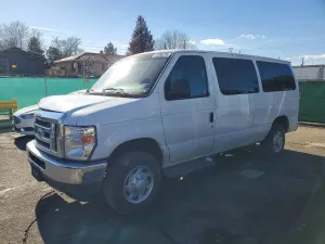 Ford Econoline E350 SUPER DUTY WAGON 5.4L 8 2014