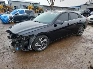 Hyundai Elantra LIMITED 2.0L 4 2024